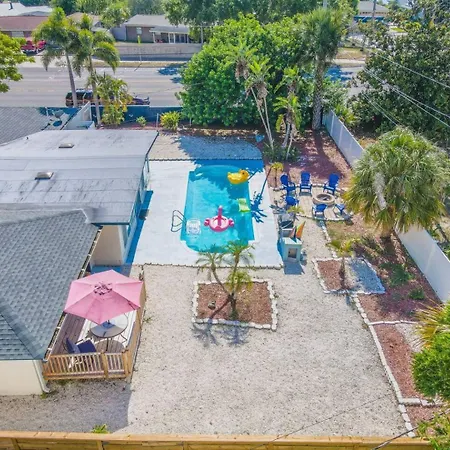 Work & Play 2Br Poolside Close To The Magic